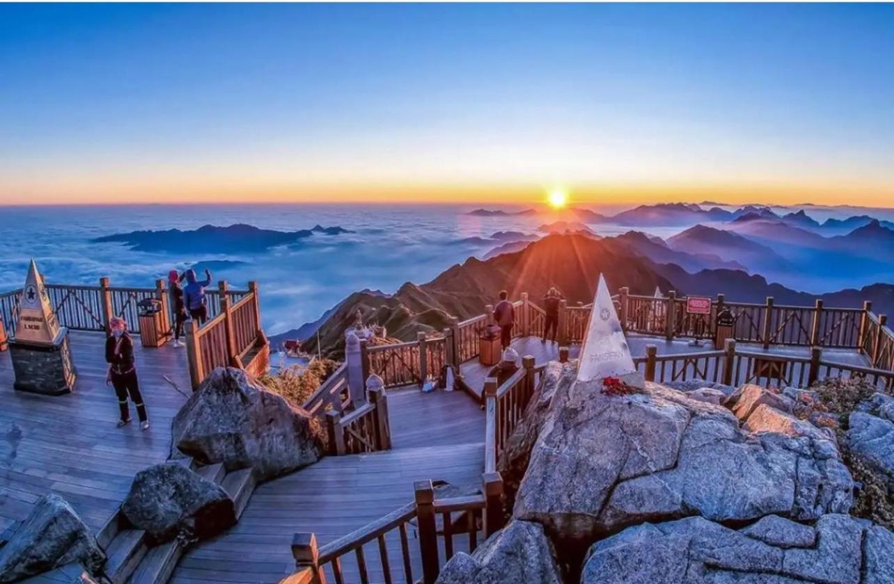 Nhat Sapa Hostel Екстериор снимка